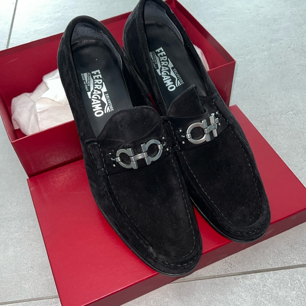Men’s Ferragamo Rich Nero Suede Calf Loafer
